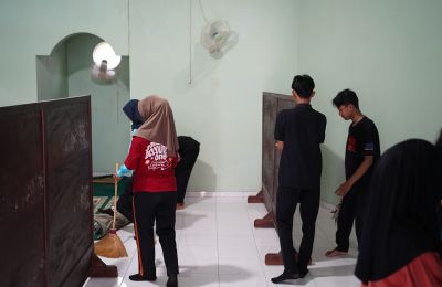 Gerakan Nasional Bersih-Bersih Masjid-Mushola dan lingkungan Sekolah