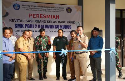 Peresmian Revitalisasi RKB oleh Ketua PGRI Kab. Kudus